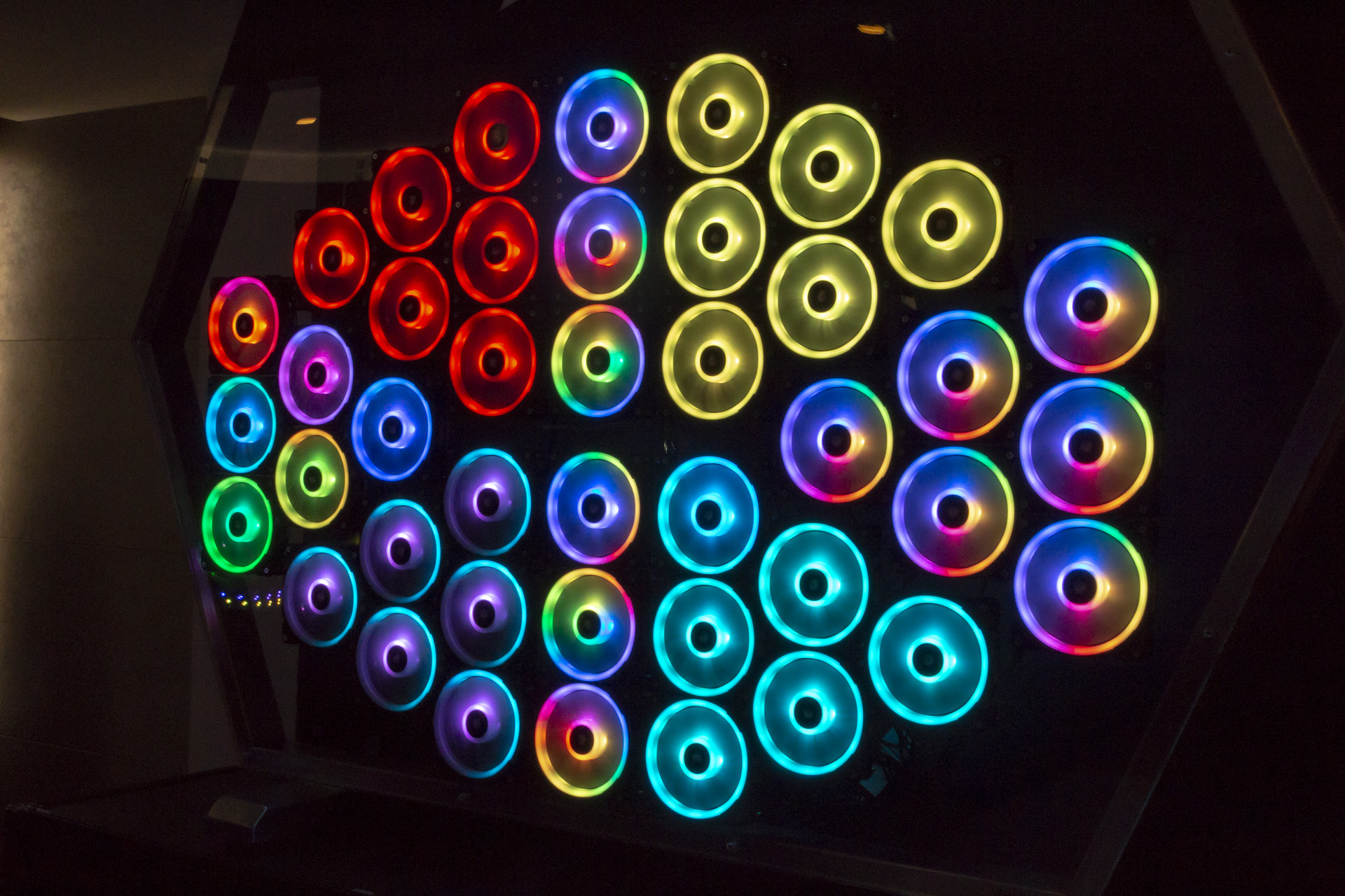 Corsair showcases iCUE software, Vengeance RGB Pro memory, and more