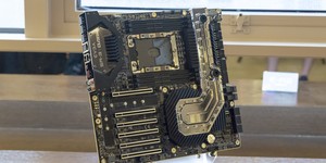 EVGA shows off monstrous SR-3 Dark motherboard