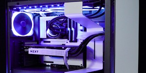 Video: NZXT N7 370 and H700i Build Log